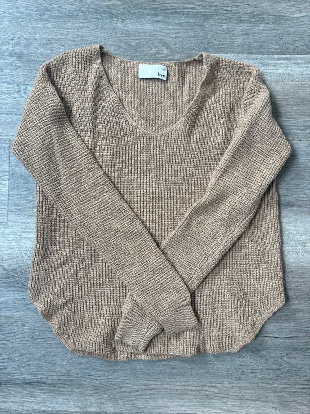 Wilfred Scoop Neck Waffle Knit Sweater in Taupe